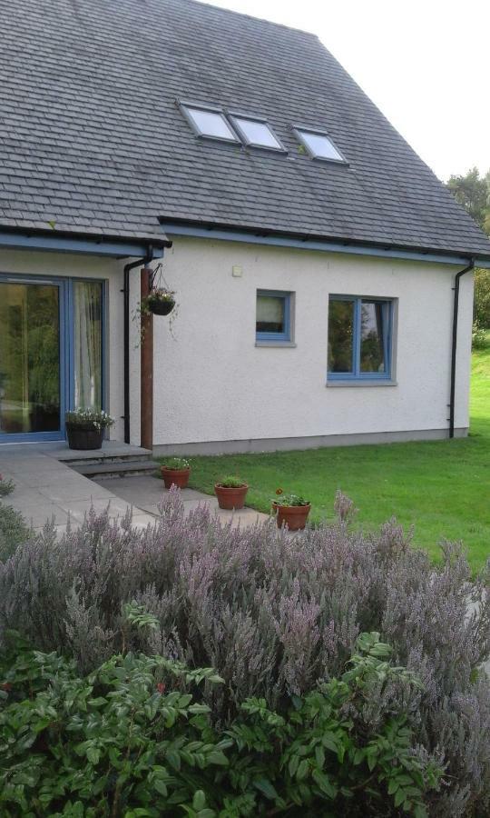 Suardal Bed And Breakfast Fort Augustus Exterior photo