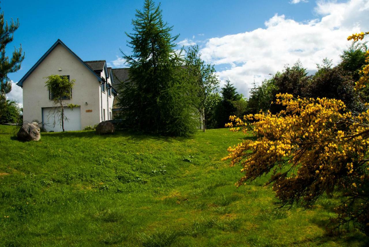 Suardal Bed And Breakfast Fort Augustus Exterior photo